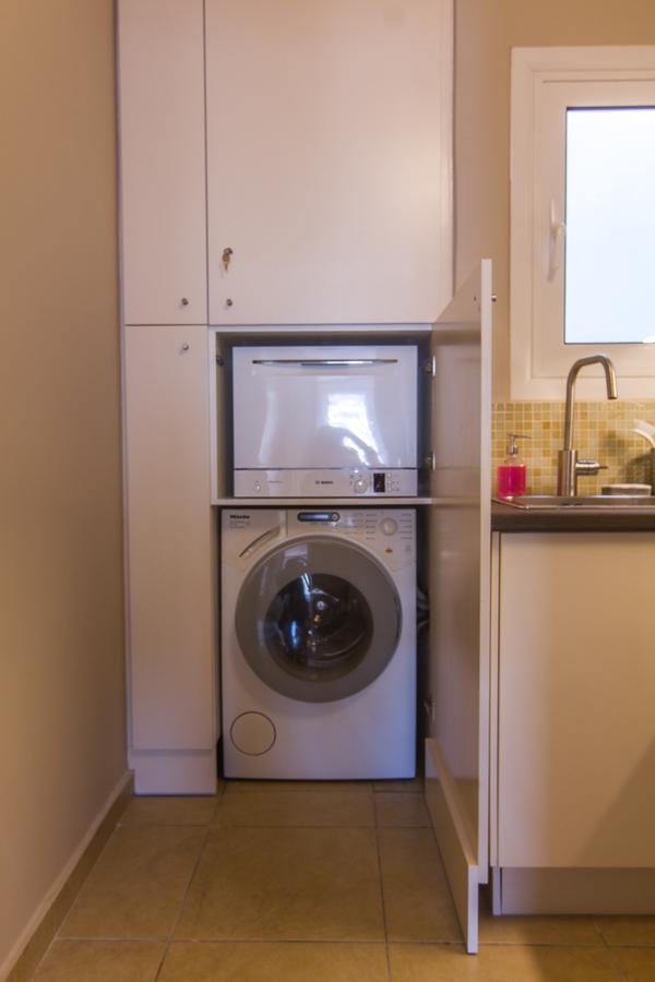 Aba Junior Apartment Veikou Street アテネ エクステリア 写真